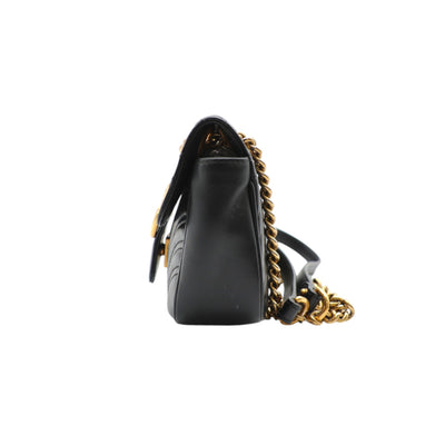 Gucci GG Marmont Medium Shoulder Bag In Black