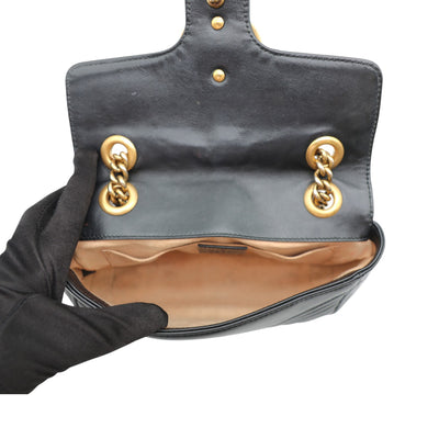 Gucci GG Marmont Medium Shoulder Bag In Black