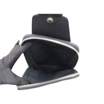 Louis Vuitton Taiga Avenue Sling Bag In Black