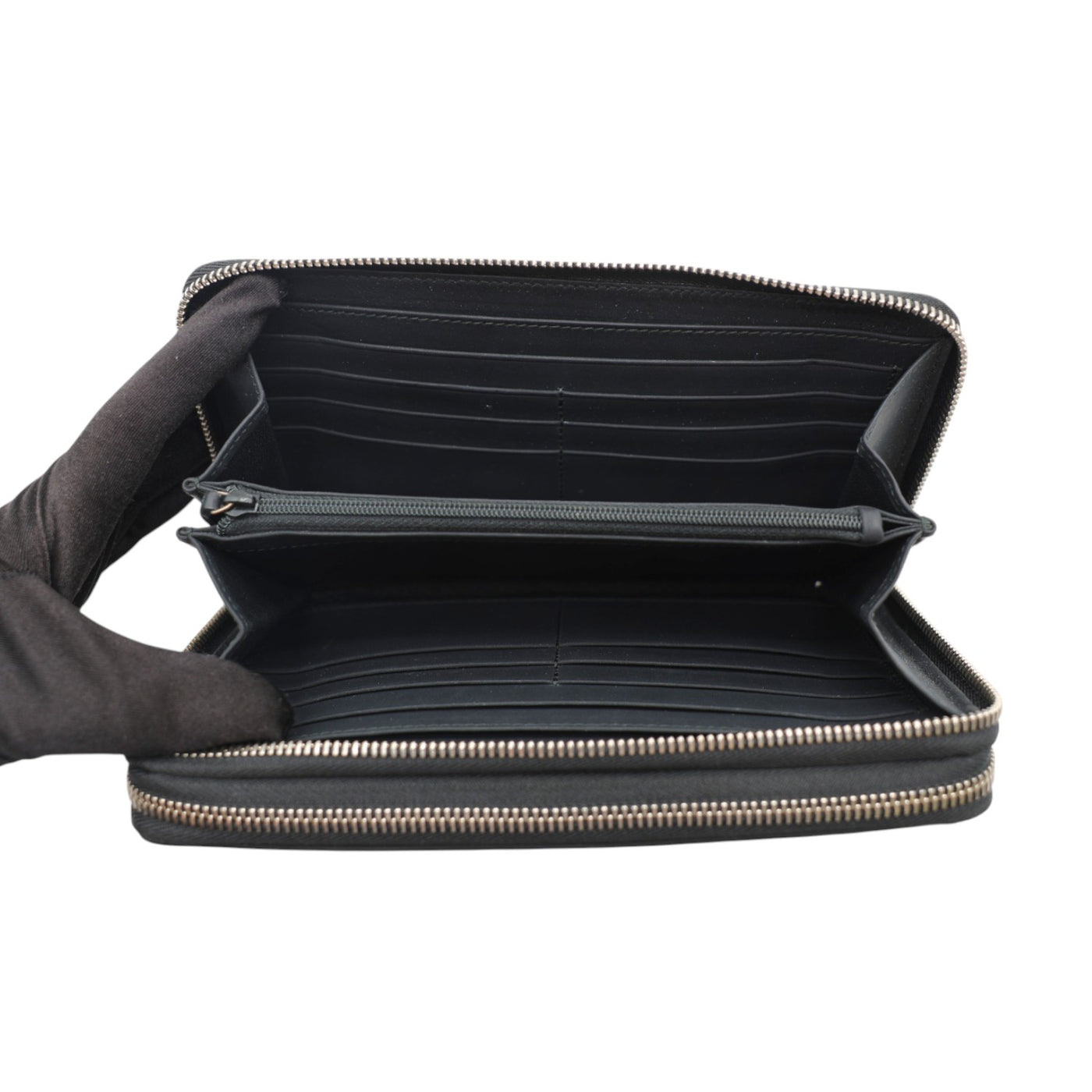 Gucci Guccissima Leather Travel Document Case Zip Around Long Wallet In Black
