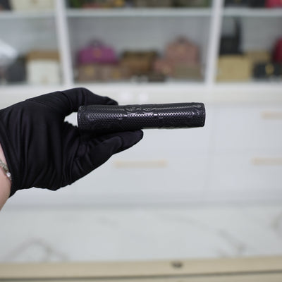 Gucci GG Embossed Leather Zip Around Wallet In Black