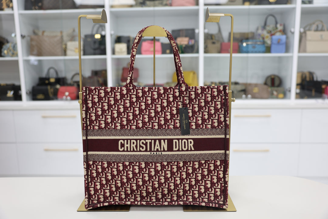 CHRISTIAN DIOR – Goldandbags
