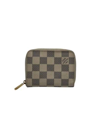 Cartera Louis Vuitton en beige
