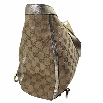 Bolso de hombro Gucci GG en marrón claro