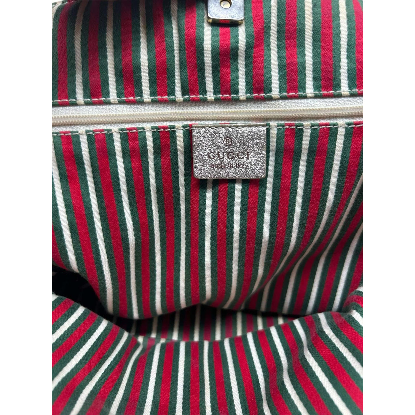 Bolso de hombro Gucci GG en marrón claro